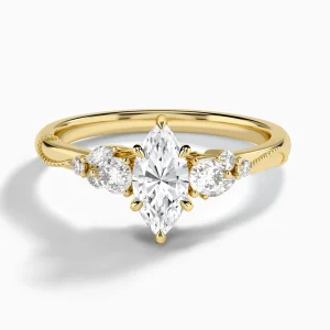 Thalía Three-Stone Diamond Engagement Ring 
