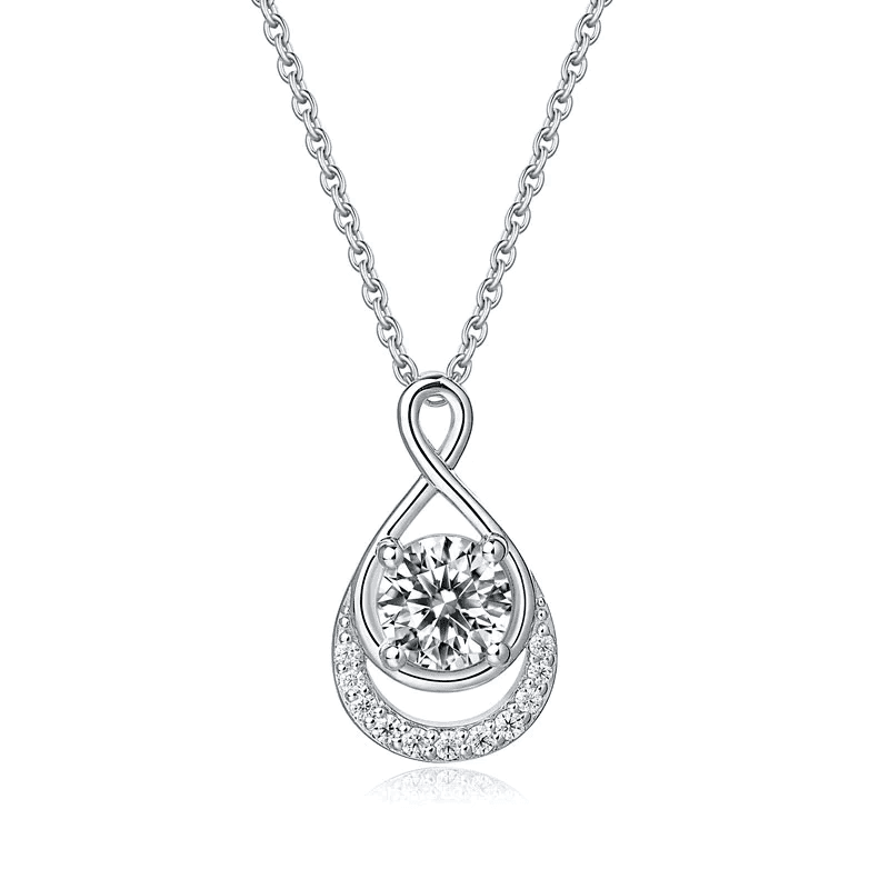 Serenelle Moissanite Halo Necklace (1 Ct) | Jewelsentials Serenelle Moissanite Halo Necklace (1 Ct)