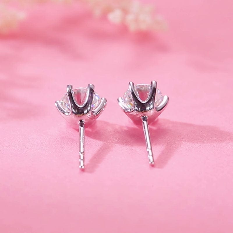 Solara Grace Moissanite Stud Earrings (1 Ct) | Jewelsentials Solara Grace Moissanite Stud Earrings (1 Ct) - Image 4