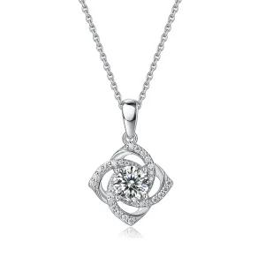 Rosabelle Moissanite Bloom Necklace (1 Ct)
