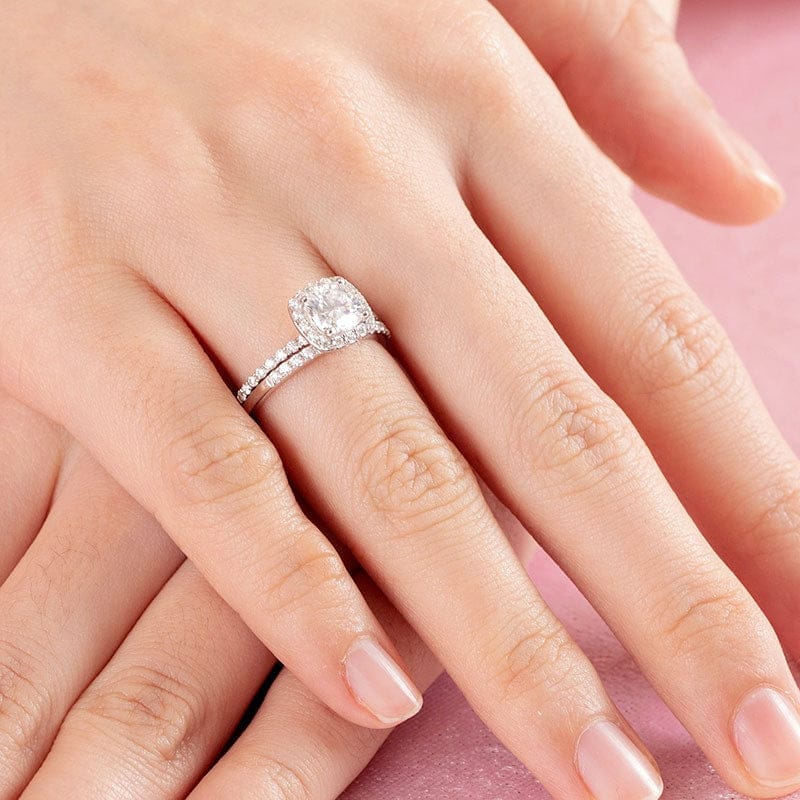 Amelie Cushion Moissanite Ring (1 Ct) | Jewelsentials Amelie Cushion Moissanite Ring (1 Ct) - Image 2
