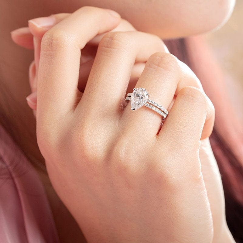 Seraphina Pear Moissanite Ring (2 Ct) | Jewelsentials Seraphina Pear Moissanite Ring (2 Ct) - Image 2