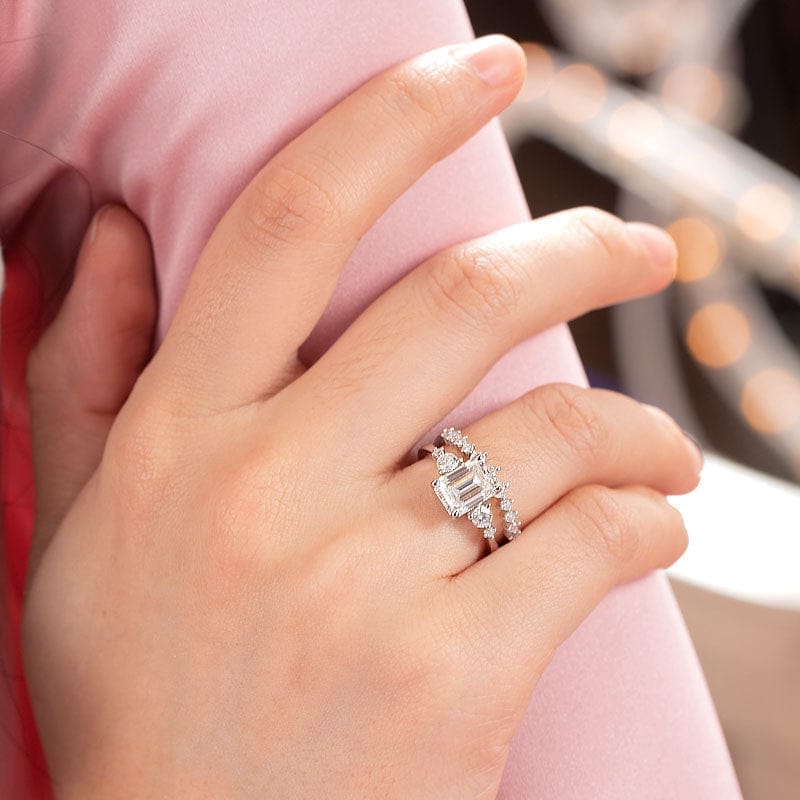 Aurielle Emerald Moissanite Ring Set (2 Ct) | Jewelsentials Aurielle Emerald Moissanite Ring Set (2 Ct) - Image 2