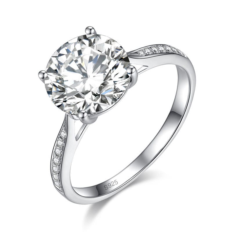 Liora Blaze Moissanite Statement Ring (3 Ct) | Jewelsentials Liora Blaze Moissanite Statement Ring (3 Ct)