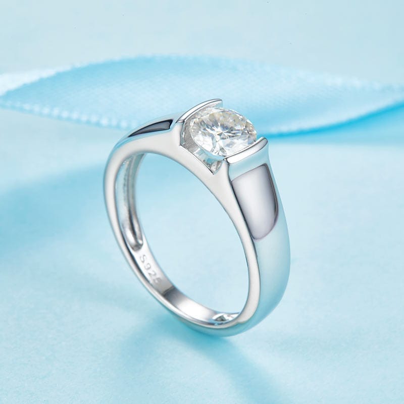 Valeron Men’s Moissanite Ring (1 Ct) | Jewelsentials Valeron Men’s Moissanite Ring (1 Ct) - Image 2