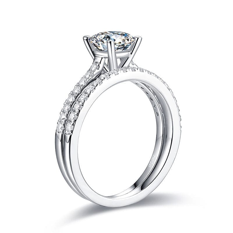 Lyanna Moissanite Ring (1 Ct) | Jewelsentials Lyanna Moissanite Ring (1 Ct)