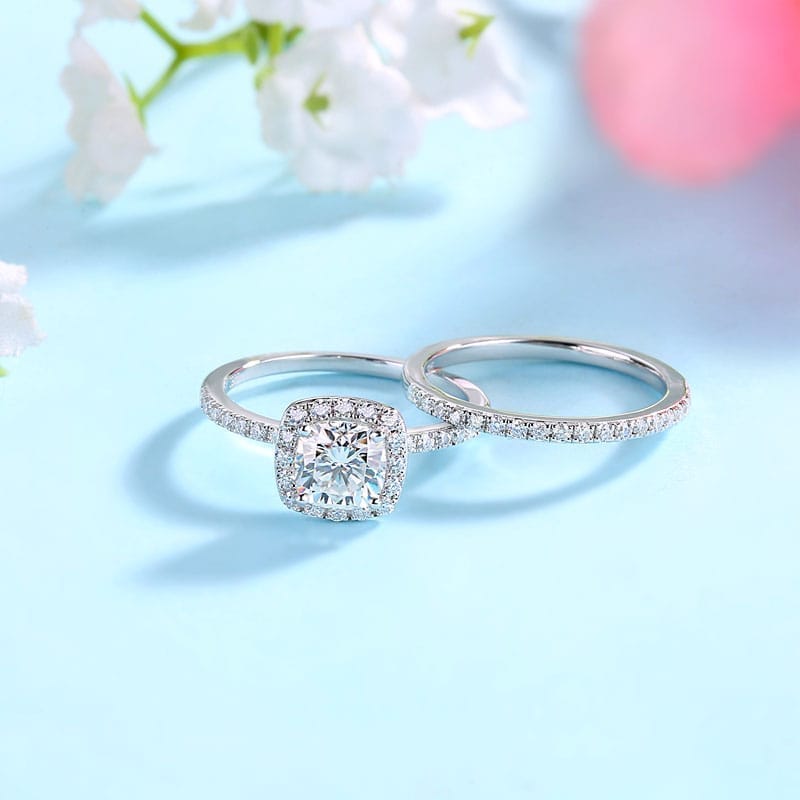 Amelie Cushion Moissanite Ring (1 Ct) | Jewelsentials Amelie Cushion Moissanite Ring (1 Ct) - Image 6