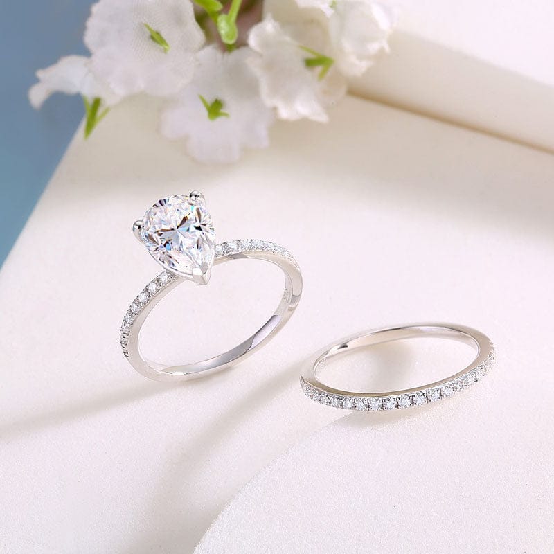 Seraphina Pear Moissanite Ring (2 Ct) | Jewelsentials Seraphina Pear Moissanite Ring (2 Ct) - Image 4